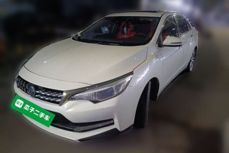 Used Venucia D60 2019 1.6L XL CVT Smart Connect Elite Edition