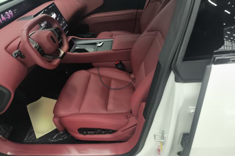 Used Avatr 12 2025 Updated Ultra All-Electric Four-Wheel Drive Left Front Seat