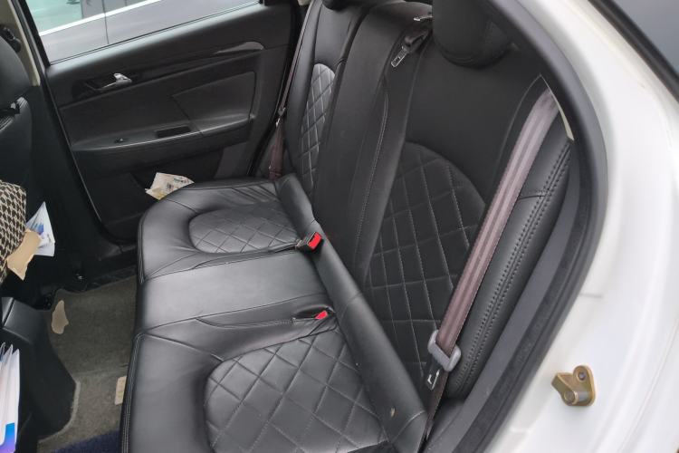 Used Dongfeng Aeolus H30 2013 CROSS 1.5L Automatic Luxury Model