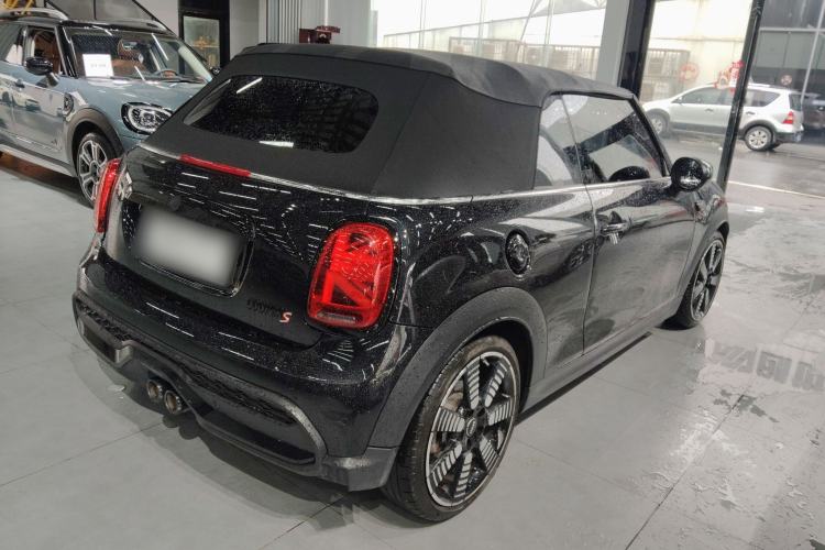 Used MINI 2023 Second Facelift 2.0T COOPER S CABRIO Artist
