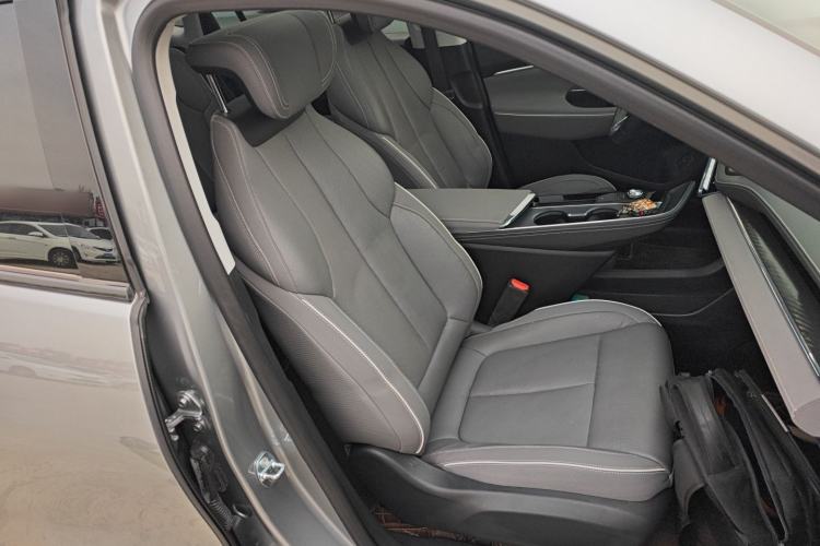 Used Buick E5 2023 Premium Long-Range Version