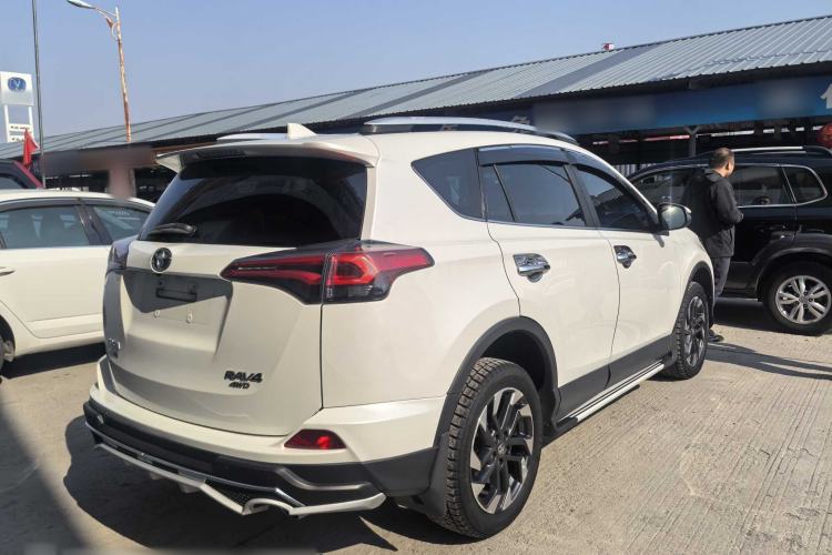 Used Toyota RAV4 2016 2.5L Automatic 4x4 Elite Edition