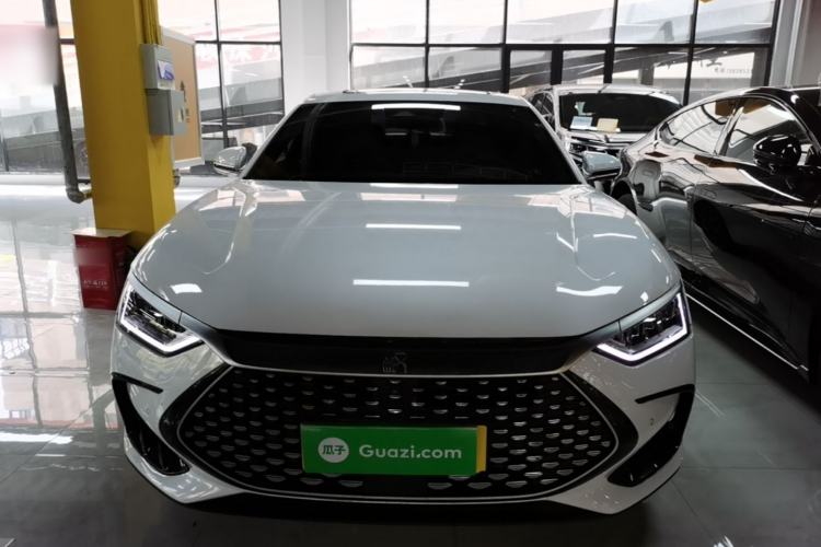 Used BYD Han 2022 DM-i 242km Flagship Model