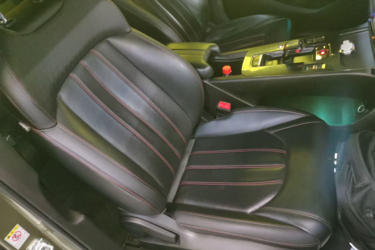 Used GAC Trumpchi EMPOW 2021 270T DCT J15 Version Right Front Seat