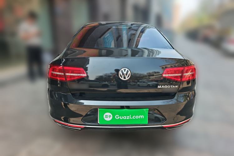 Used Volkswagen Magotan 2018 330TSI DSG Luxury Model Rear