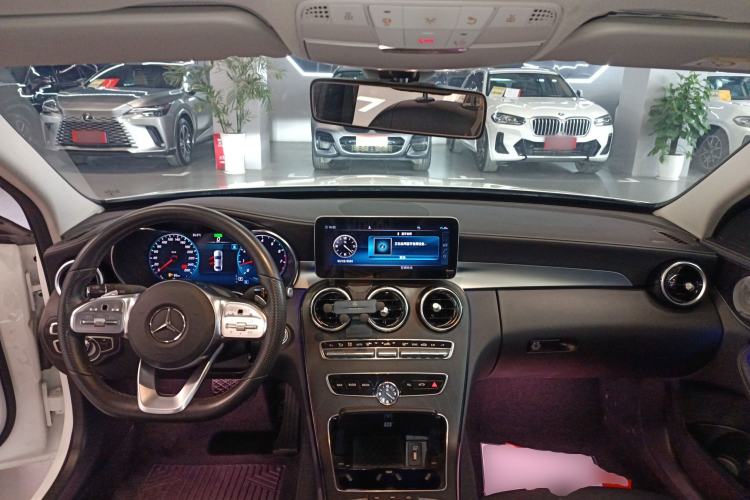 Used Mercedes-Benz C-Class 2021 C 260 L Sport Edition Star Collection Center Console