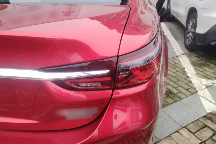 Used Mazda Atenza 2020 2.0L Blue Sky Luxury Edition Exterior 3