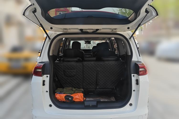 Used GAC Trumpchi M6 2021 270T DCT Prestige Edition (7-seater) Trunk