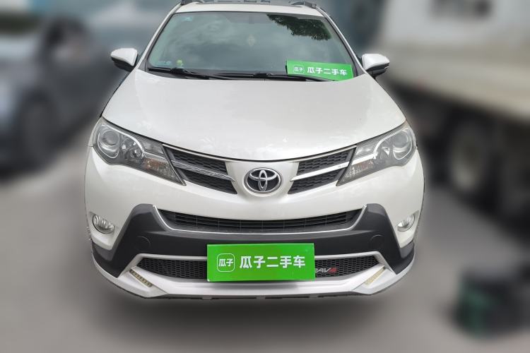 Used Toyota RAV4 2015 2.0L CVT Two-Wheel Drive Fashion Edition