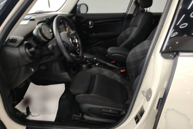 Used MINI MINI 2016 1.5T COOPER Five-Door Edition
