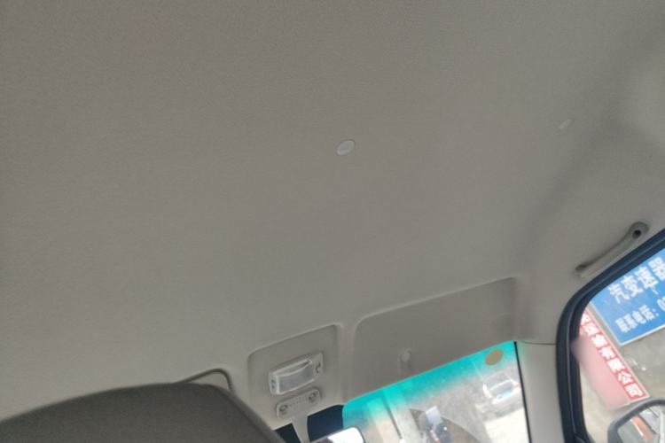 Used Jinbei Hiace X30 2024 1.5L Champion Edition Passenger Vehicle 5/6/7 Seats
