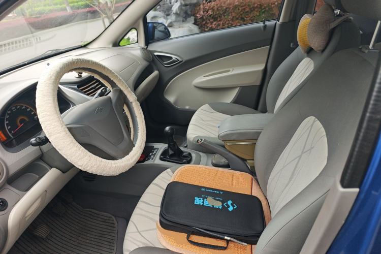 Used Chevrolet Sail 2013 Sedan 1.4L Manual - Youyi Happiness Edition Left Front Seat