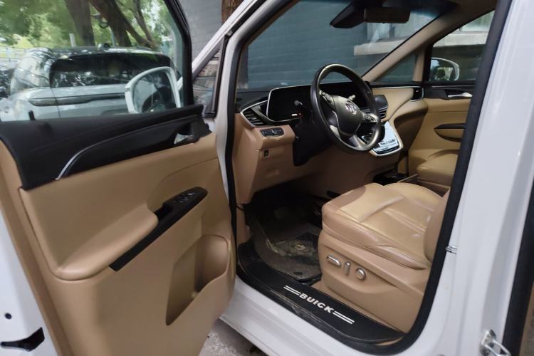 Used Buick GL8 2020 ES Land Cruiser 653T Luxury Model
