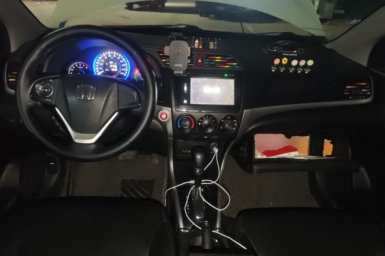 Used Honda Crider 2013 1.8L automatic luxury edition
