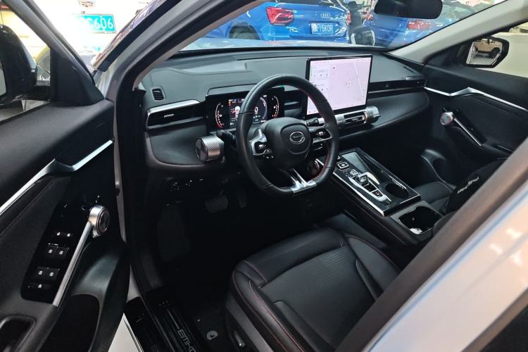 Used GAC Trumpchi EMKOO 2022 2.0 ATK TwinStar Pro Edition Driver Seat