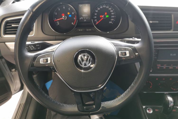 Used Volkswagen Lavida 2017 1.6L Automatic Comfort Edition