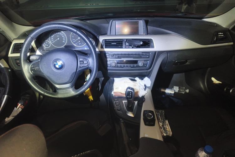 Used BMW 3 Series 2015 320Li Luxury Edition Fashion Model Center Console