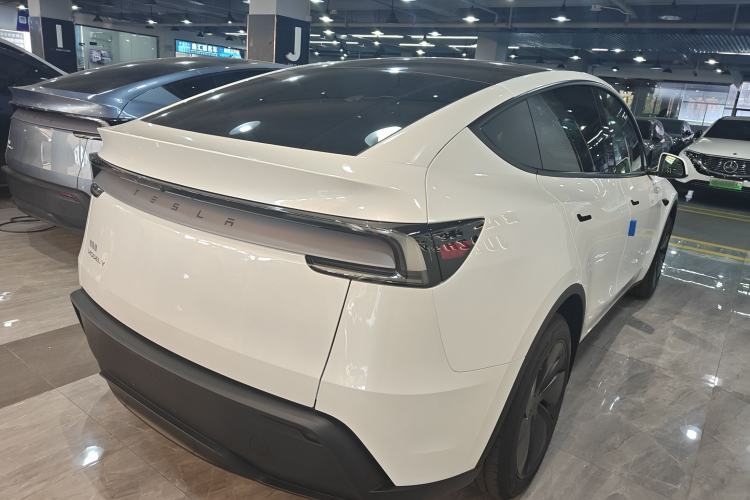 Used Tesla Model Y 2026 Rear-Drive Model