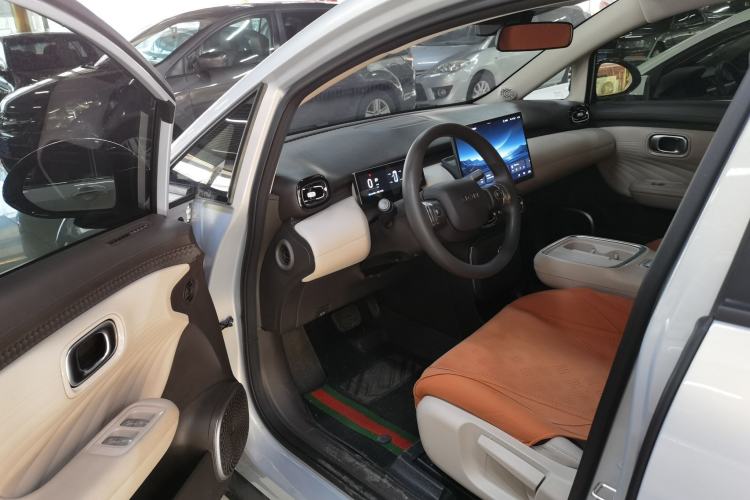 Used AION UT 2025 330 Starlight Edition
