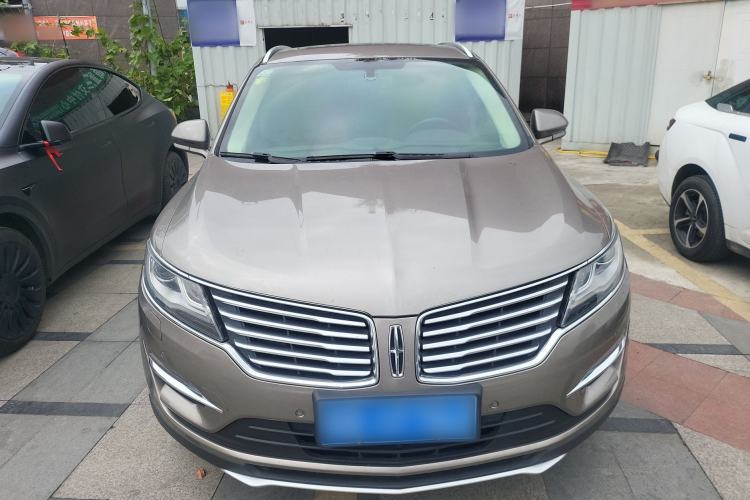 Used Lincoln MKC 2017 2.0T Two-Wheel-Drive Luxury Edition Front