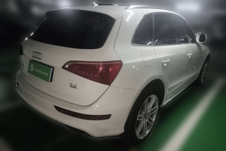Used Audi Q5 2010 3.2 FSI Sport Edition Rear Right 45 Deg
