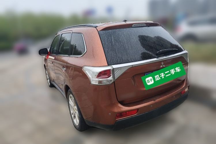 Used Mitsubishi Outlander 2013 2.4L 4x4 Luxury Navigation Edition 5 Seats
