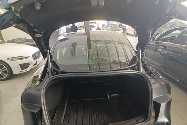 Used Tesla Model 3 2023 Rear-Wheel-Drive Version
