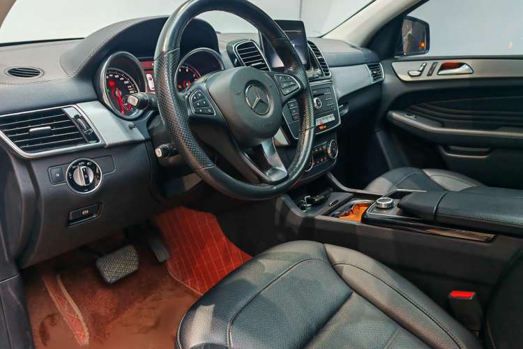 Used Mercedes-Benz GLE Coupe 2018 GLE 320 4MATIC Coupe SUV
