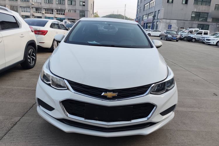Used Chevrolet Cruze 2017 1.5L Automatic Pioneer Sunroof Edition