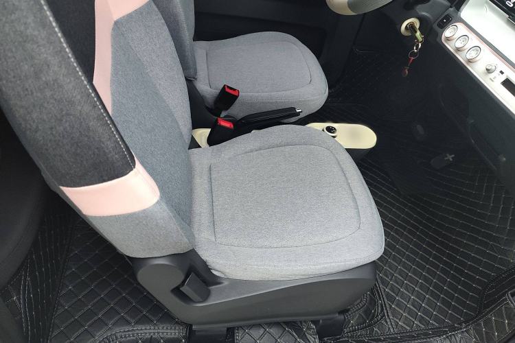 Used Wuling Hongguang MINIEV 2021 Macaron Premium Model – Lithium Iron Phosphate