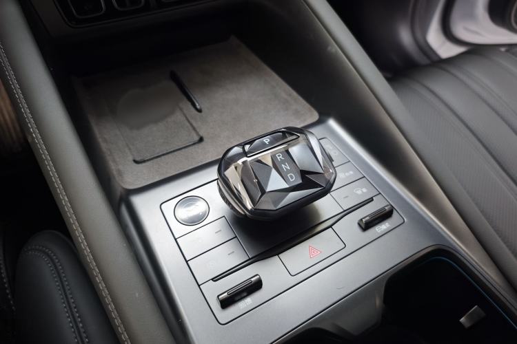 Used BYD Song L EV 2025 Intelligent Driving Version 662 km LiDAR Excellence Edition
