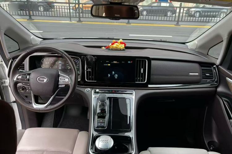 Used GAC Trumpchi M8 2021 Master Series 390T Ultimate Edition Interior 2