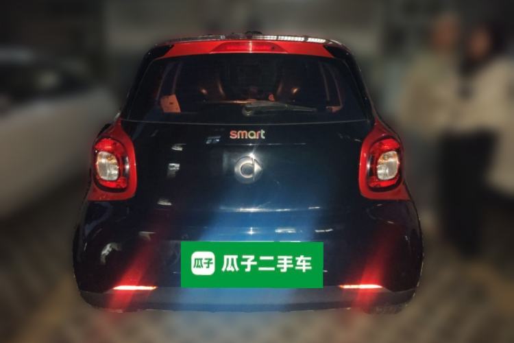 Used smart forfour 2018 1.0L 52 kW Dynamic Edition