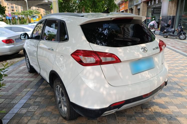 Used BAIC Senova X65 2015 2.0T Automatic Elite Model
