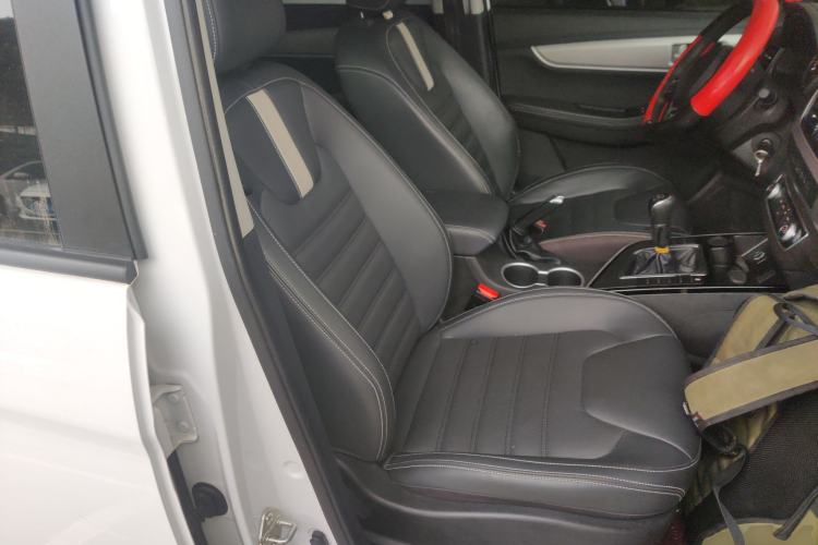 Used FORTHING SX6 2022 1.6L Manual Luxury Version