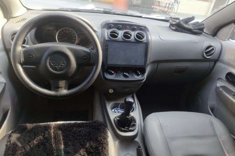 Used Wuling Hongguang 2014 1.5L Base Version