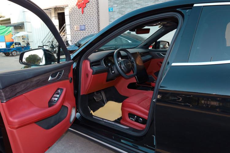 Used SERES SF5 2021 Four-Wheel Drive Freedom Expedition Edition
