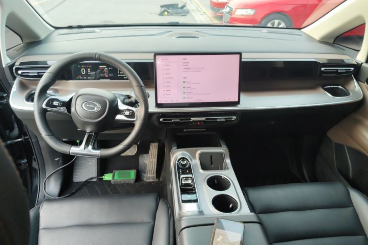 Used GAC Trumpchi E8 2024 Honor Series 2.0L Smart Edition Center Console