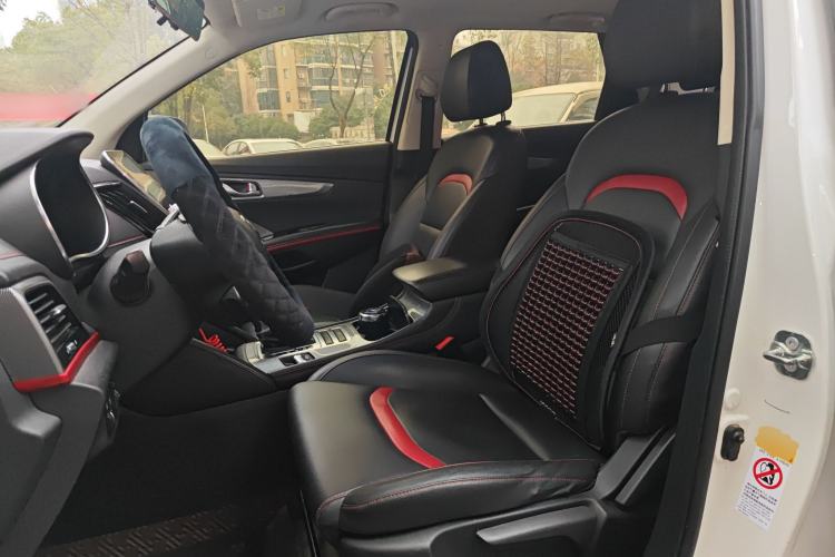 Used Changan CS55 2018 1.5T Automatic Colorful Edition China V Standard
