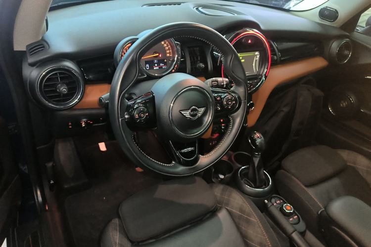 Used MINI MINI 2016 1.5T COOPER SEVEN