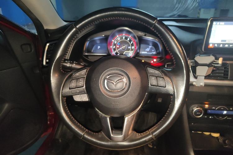 Used Mazda 3 Axela 2014 Sedan 2.0L Automatic Sport Model