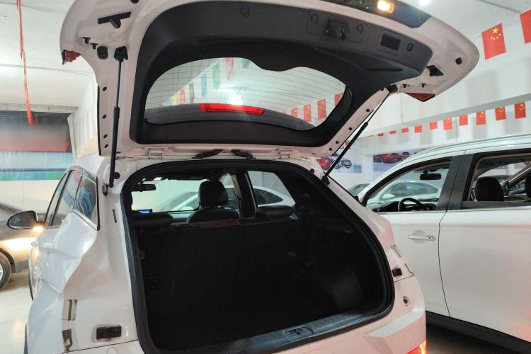 Used Dongfeng Fengon 500 2022 1.5L CVT Luxury Edition Trunk
