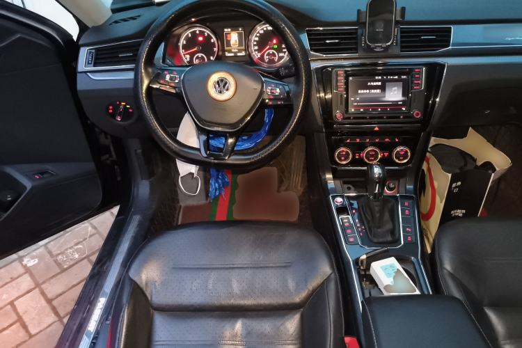 Used Volkswagen Passat 2017 330TSI DSG Prestige Edition Steering Wheel