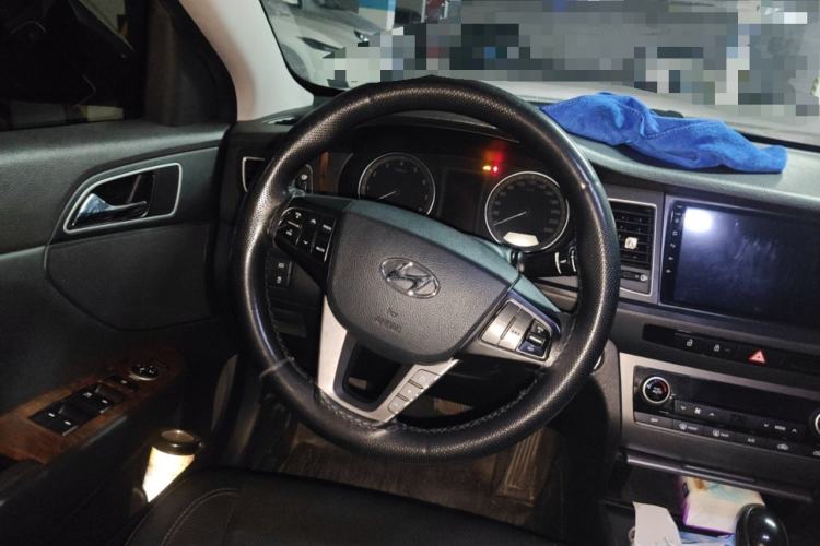 Used Hyundai Mistra 2014 1.8L Automatic Deluxe DLX Model Steering Wheel