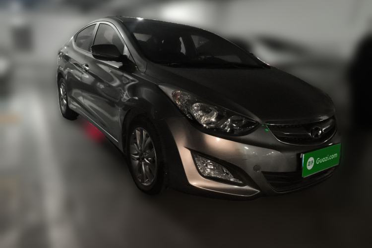Used Hyundai Elantra (5th Generation / Langdong) 2015 1.6L Manual Leading Model Front Right 45 Deg