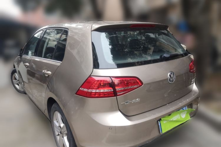 Used Volkswagen Golf 2016 230TSI Automatic Comfort Version
