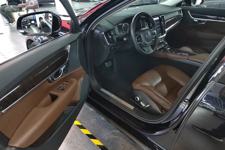Used Volvo S90 2017 T4 Zhiyuan Edition