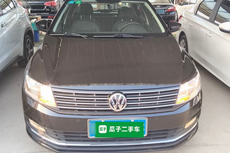 Used Volkswagen Lavida 2015 1.6L Automatic Comfort Edition Front