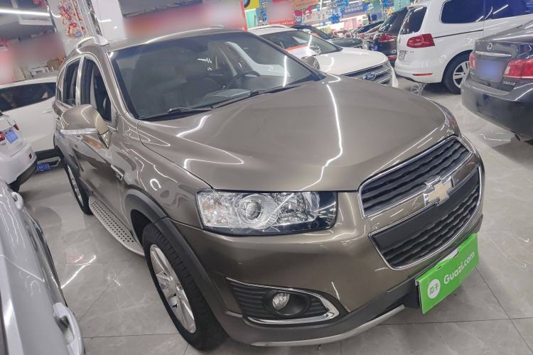Used Chevrolet Captiva 2015 2.4L 4x4 Flagship Edition 7-Seater