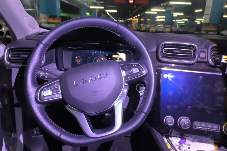 Used Lynk & Co 02 2018 1.5T DCT Two-Wheel Drive Pro Version China V Emission Standard Steering Wheel